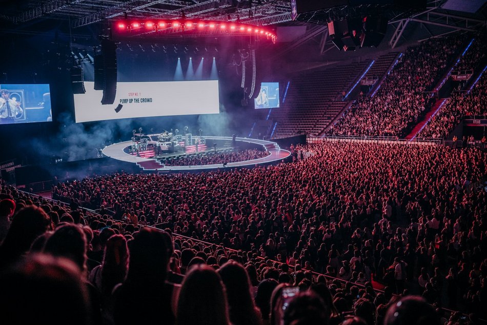 Łódź. 5 Seconds Of Summer w Atlas Arenie w Łodzi. Wielkie show i hala pękająca w szwach!