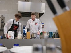 Łódź. Uczniowie Zespołu Szkoł Gastronomicznych w Łodzi