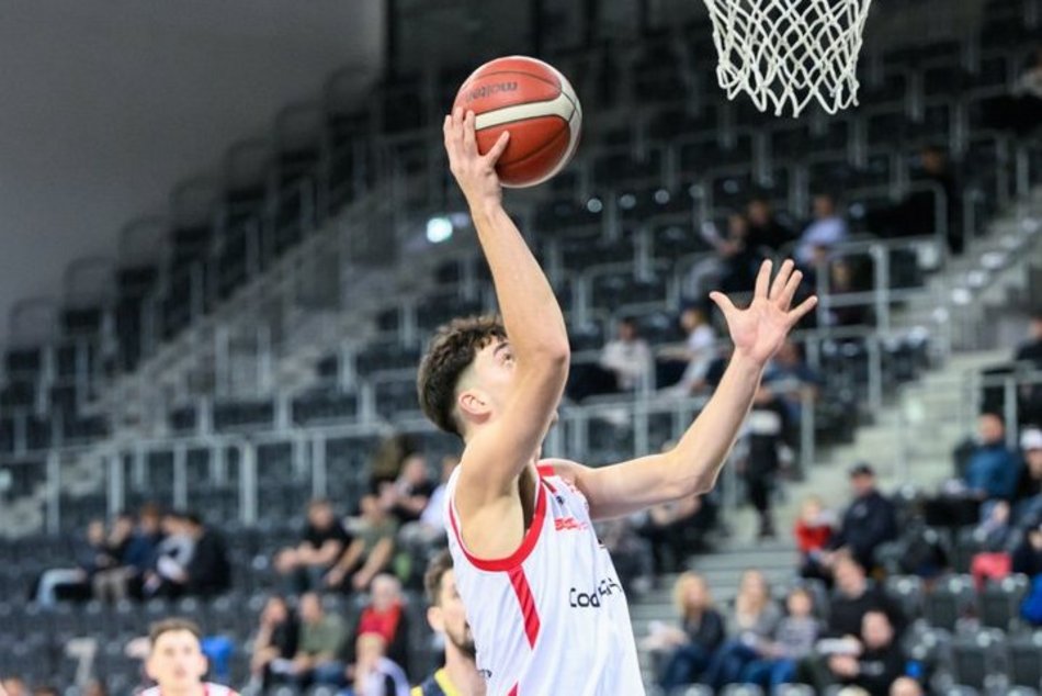 ŁKS Coolpack Łódź wyszarpał kolejne zwycięstwo! Resovia Rzeszów poległa w Łodzi