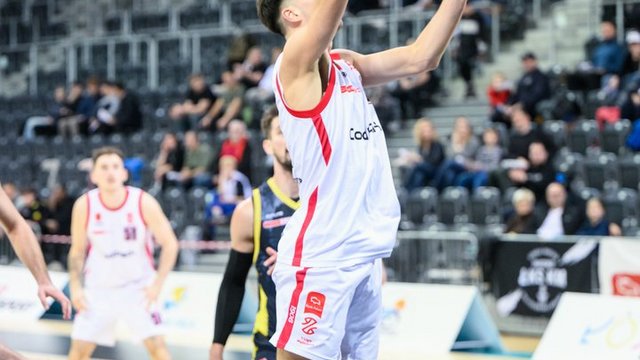 ŁKS Coolpack Łódź wyszarpał kolejne zwycięstwo! Resovia Rzeszów poległa w Łodzi