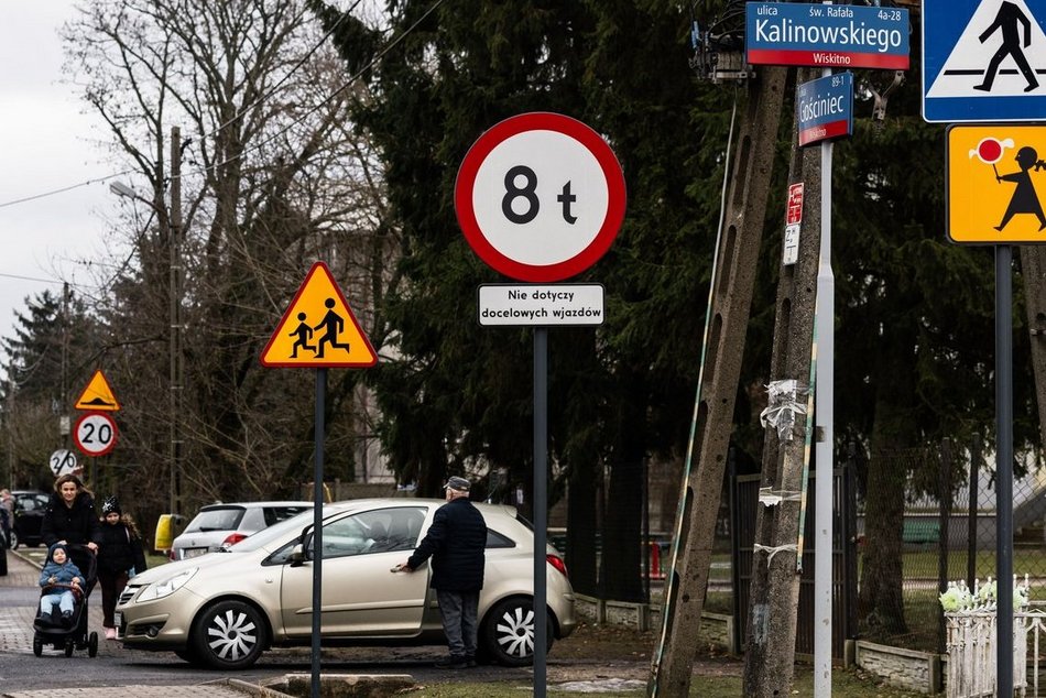 Łódź. Nowe wyświetlacze prędkości na Wiskitnie w Łodzi. Sprawdź, gdzie się pojawią!