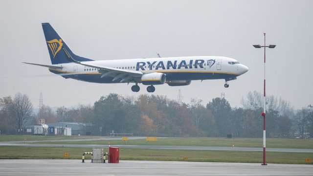 Ryanair obniża ceny na loty do i z lotniska w Łodzi. 600 biletów w promocyjnej puli