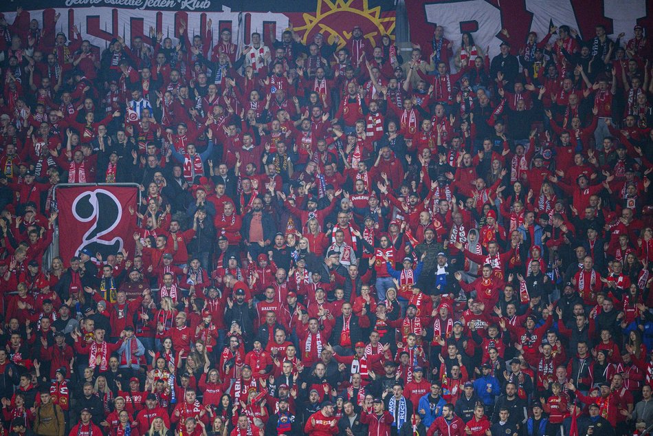 Kibice na meczu Widzewa Łódź z Górnikiem Zabrze