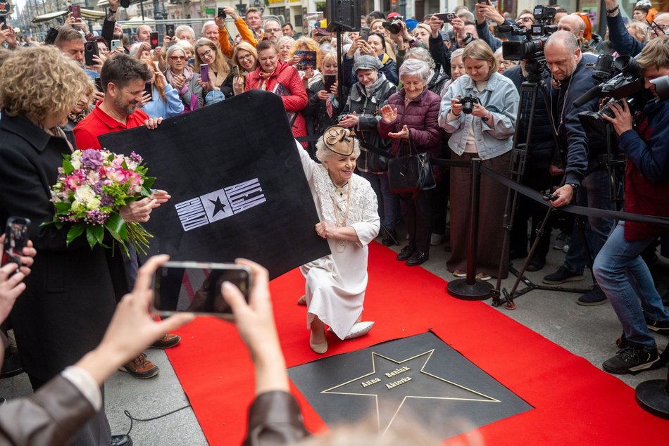 Łódź. Anna Seniuk kolejną uhonorowaną w Alei Gwiazd w Łodzi! Wielkie wyróżnienie dla wspaniałej aktorki!