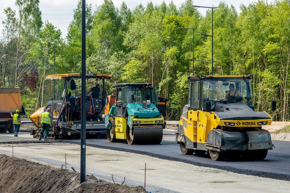 Łódź. Remont Kaczeńcowej w Łodzi. Kiedy będzie nowy asfalt i jakie są plany prac na Teofilowie?