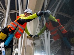 Stajnia Jednorożców w Łodzi wymyta na błysk! Zobacz te prace na wysokościach