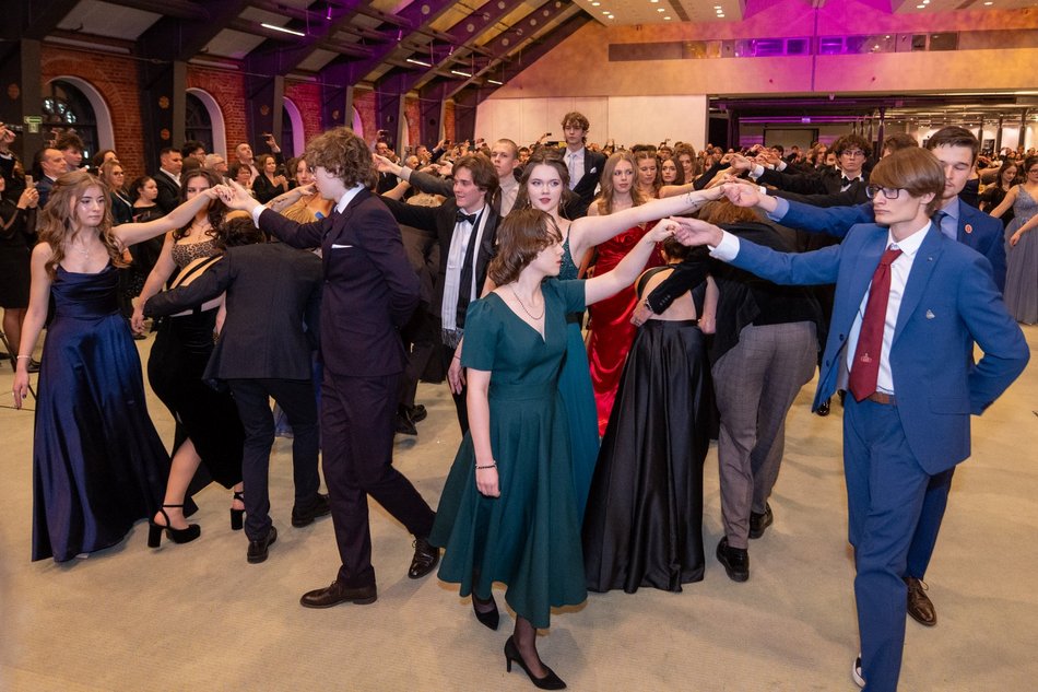 Łódź. Studniówka I LO w Łodzi