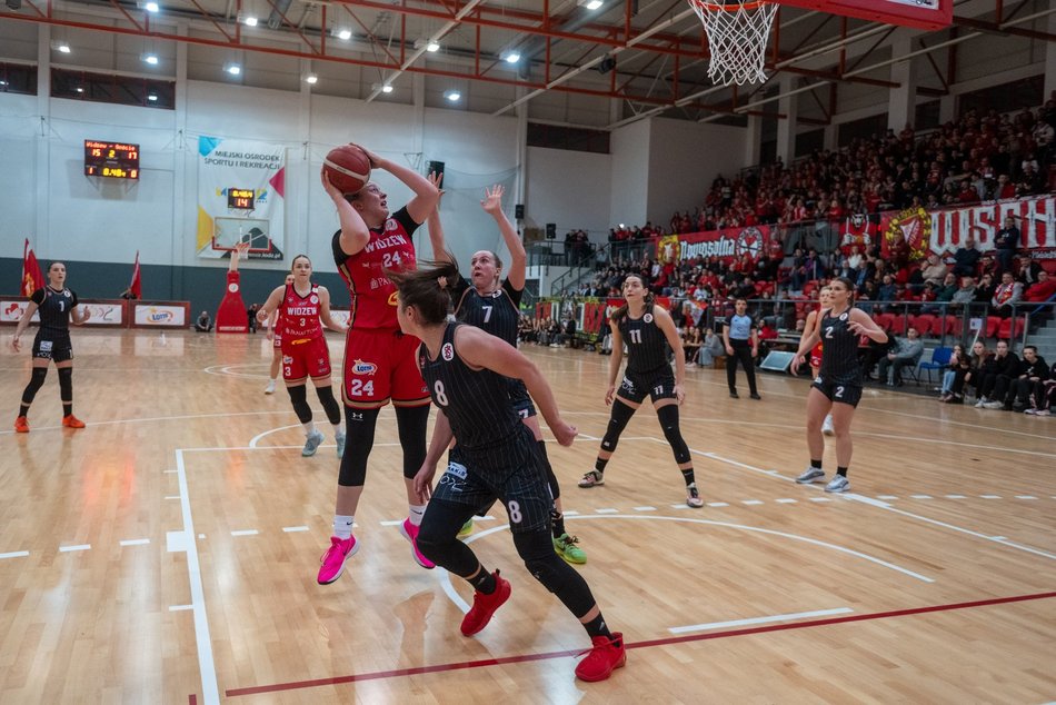 Łódź. Koszykarki