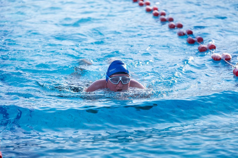 Łódź. Zimne pływanie w Aquaparku Fala w Łodzi