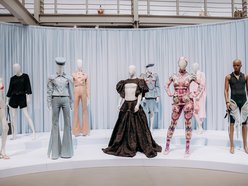Łódź stolicą mocy! Nowa wystawa w Centralnym Muzeum Włókiennictwa już otwarta
