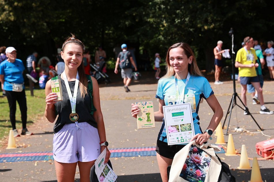 Łódź. Botaniczna Piątka w Ogrodzie Botanicznym w Łodzi. Biegowe emocje i pozytywna energia