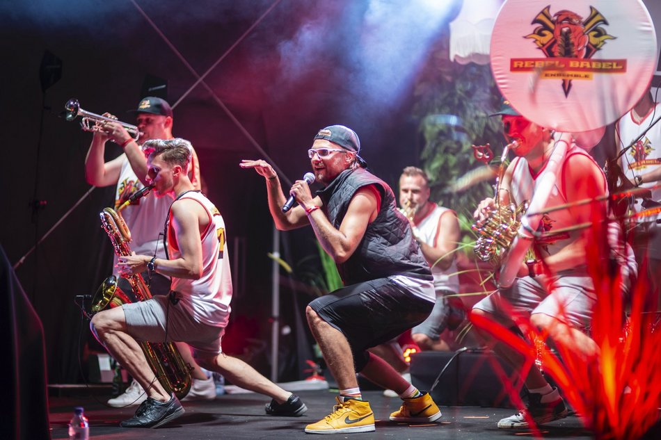 L.U.C. z Rebel Babel Ensemble