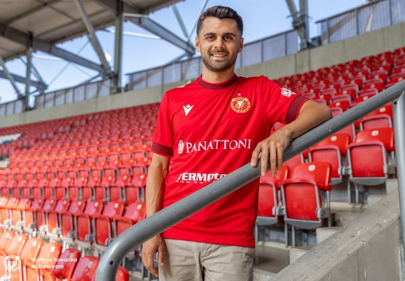 Łódź. Transferowy poniedziałek! Widzew Łódź ogłasza kolejnego gracza