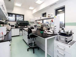 Łódź. Medycyna przyszłości powstaje w Łodzi. Czym jest Biobank Uniwersytetu Łódzkiego?