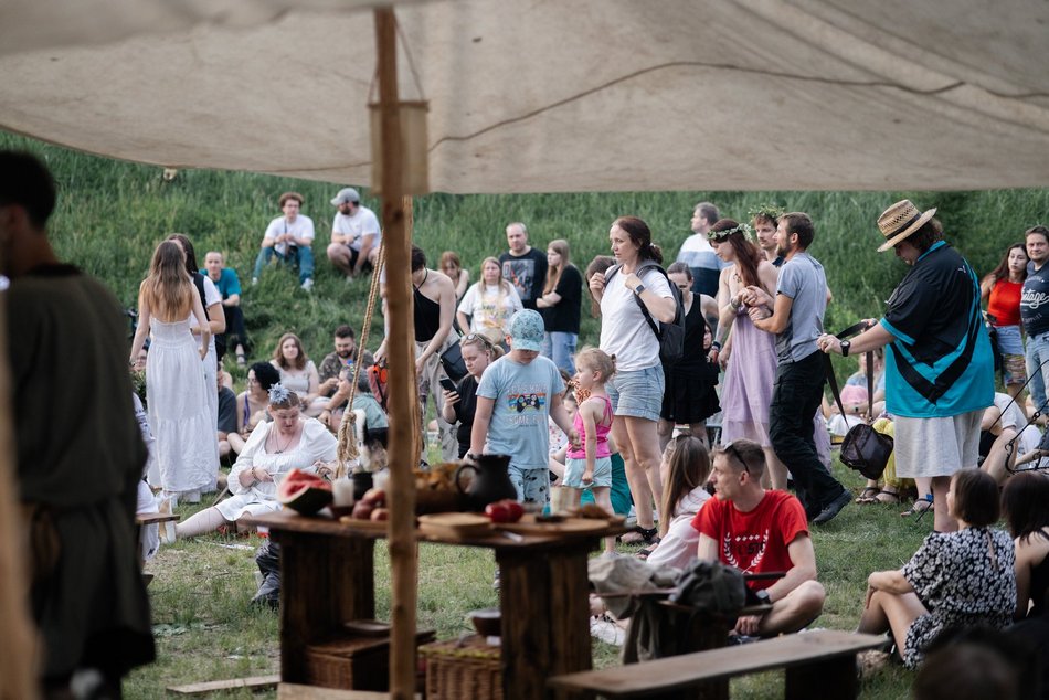 Łódź. Noc Kupały na Stawach Stefańskiego w Łodzi