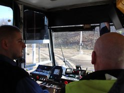 Łódź. Pan Bartosz prowadzi tramwaj MPK Łódź