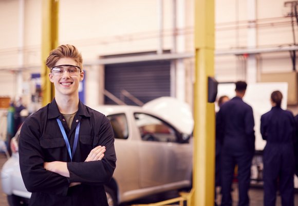 Łódź. Zostań partnerem programu „Praktykuj w Łodzi – Staże Wakacyjne 2026”! Jakie są korzyści?