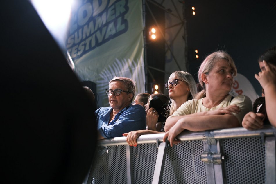 Makowiecki na Łódź Summer Festival 2025. Klimatyczny koncert w namiocie