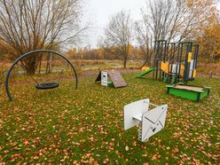 Nowy plac zabaw na Janowie gotowy. Powstał we współpracy z InPostem