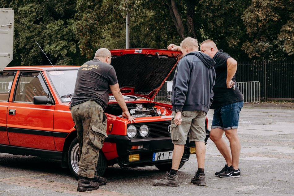 Zlot samochodów STAR w Łodzi