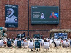 Łódź. Sławosz Uznański-Wiśniewski w kosmosie! Łodzianie oglądali start na Astropikniku w Manufakturze