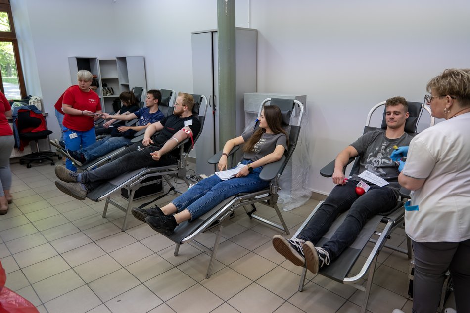 Studenci Politechniki Łódzkiej oddają krew