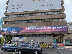 Łódź. Biurowiec Centralu w Łodzi na sprzedaż. Za ile można kupić kultowy budynek z lat 70.?
