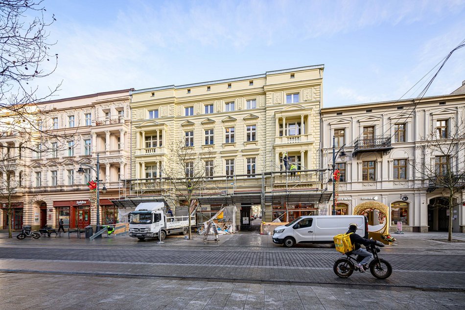 Łódź. Remont kamienicy z McDonald’s na Piotrkowskiej w Łodzi. Kiedy lokal wróci w nowej odsłonie?