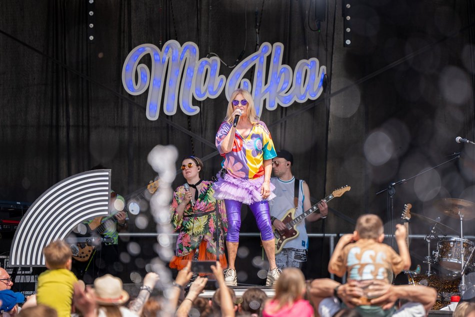 Łódź. Miejski Dzień Dziecka 2025 w Łodzi. Majka Jeżowska, dmuchańce i pokazy [ZDJĘCIA]