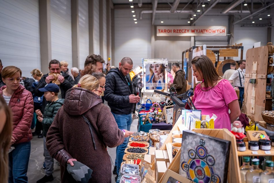 Łódź. Targi Rzeczy Wyjątkowych w hali Expo Łódź. Biżuteria, plakaty, dekoracje i więcej