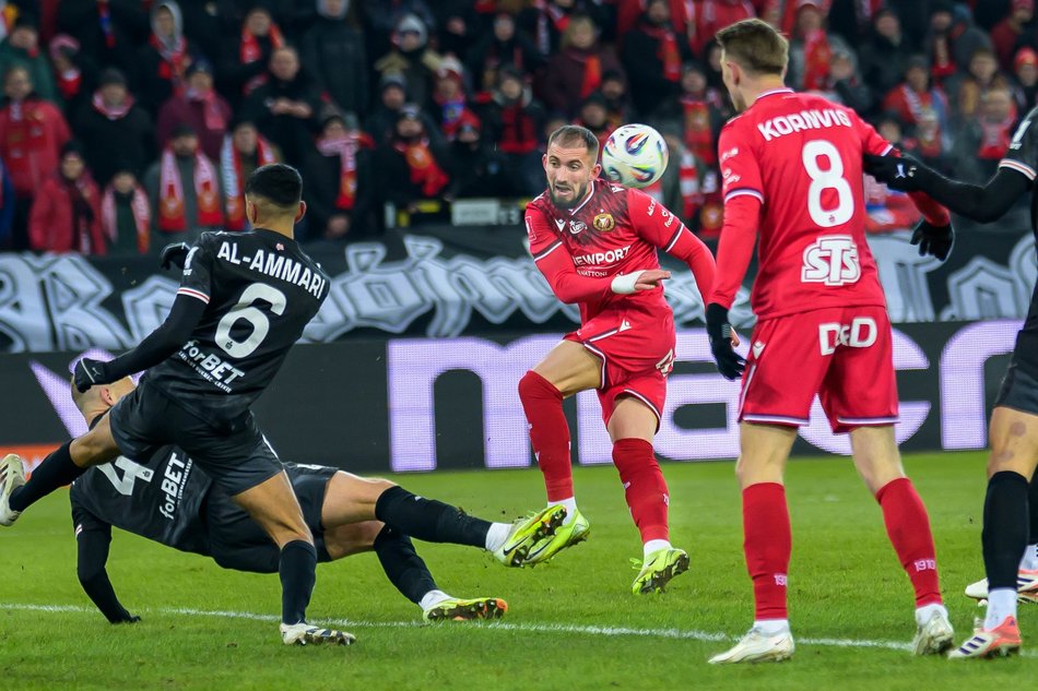 Łódź. Widzew Łódź zremisował z Cracovią. Mecz na zero, pomimo groźnych sytuacji z obu stron