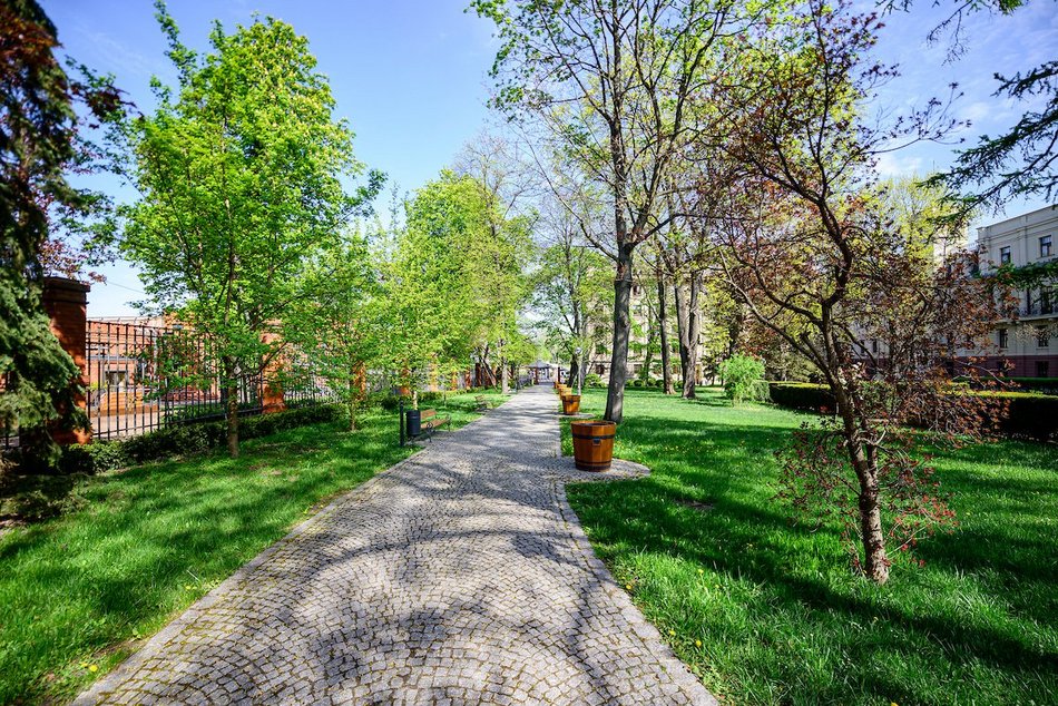 Łódź. Ogród Muzeum Miasta Łodzi otwiera się na wiosnę! Wejście również od strony Manufaktury