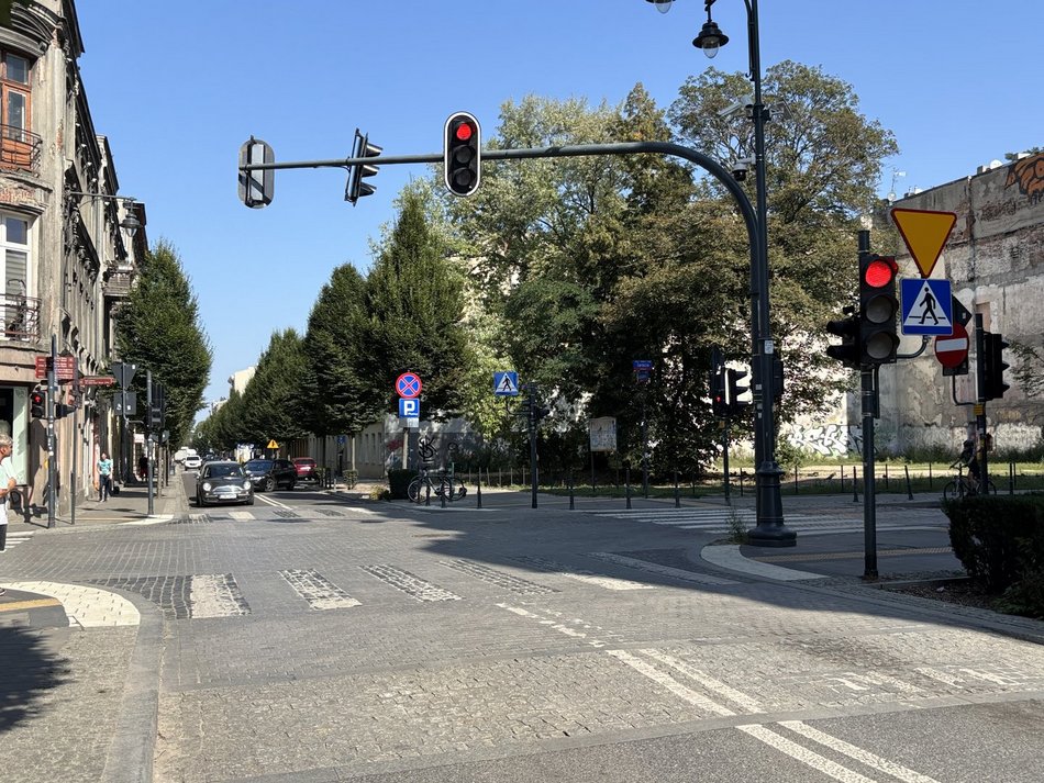 Remont na skrzyżowaniu Wschodniej i Jaracza w Łodzi. Zmiany w ruchu i MPK Łódź