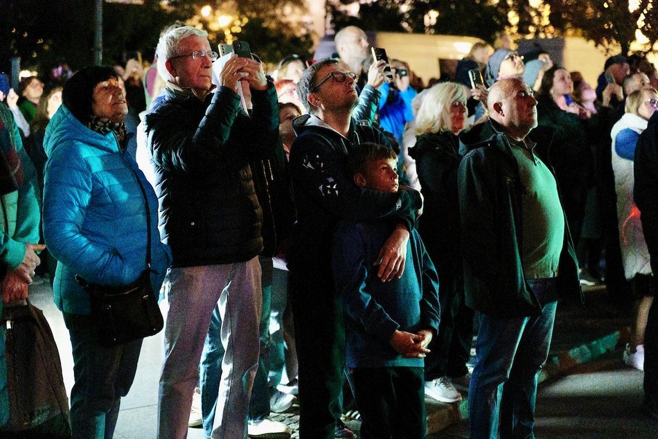 Byliście już w parku Sienkiewicza? Bajkowy świat Light Move Festival 2025 Łódź [ZDJĘCIA]