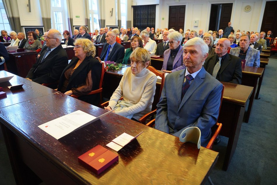 Łódź. Medale za długoletnie pożycie małżeńskie. Rekordziści są razem od 66 lat!