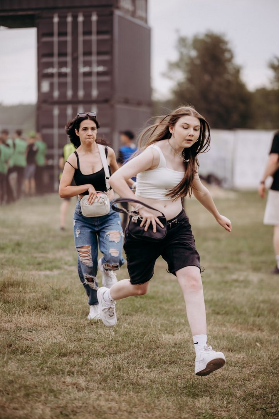 Łódź Summer Festival 2025 wystartował! Otwarcie bram i tłumy biegnące pod scenę!