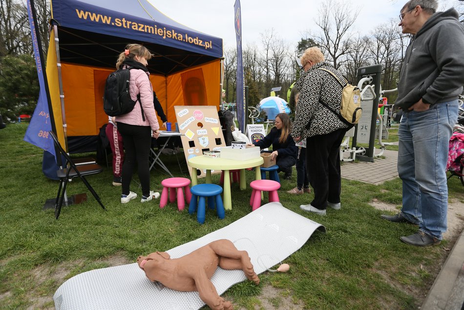 Rodzinny piknik w Arturówku. Kurs udzielania pierwszej pomocy, warsztaty dla dzieci, pokaz ratownictwa medycznego
