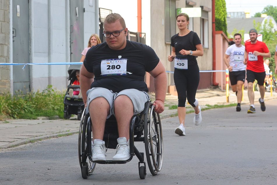 Bieg "Daj Piątaka na Dzieciaka"