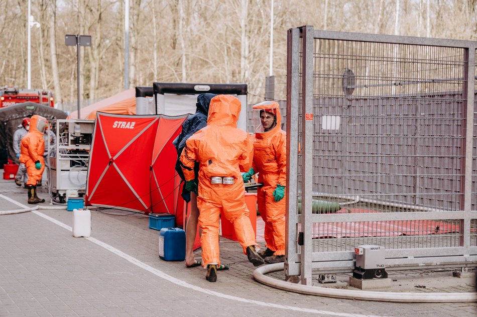 Ćwiczenia służb specjalnych na stadionie im. Władysława Króla w Łodzi