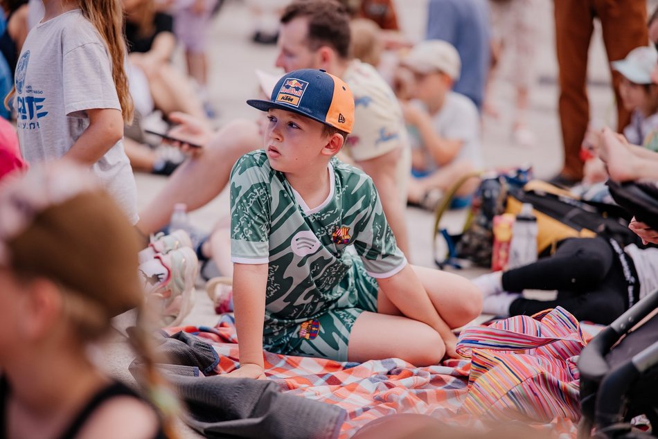 Łódź. Miejski Dzień Dziecka 2025 w Łodzi. Majka Jeżowska, dmuchańce i pokazy [ZDJĘCIA]