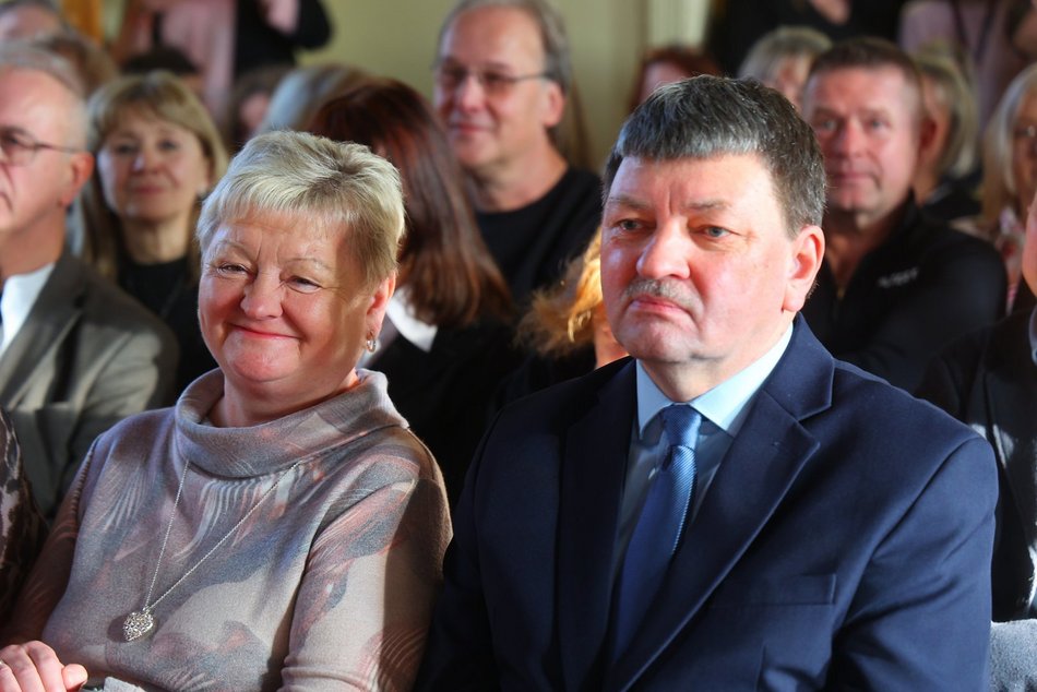 Łódź. Jubileusz w Szkole Podstawowej nr 42 w Łodzi. Huczne obchody z okazji 100-lecia