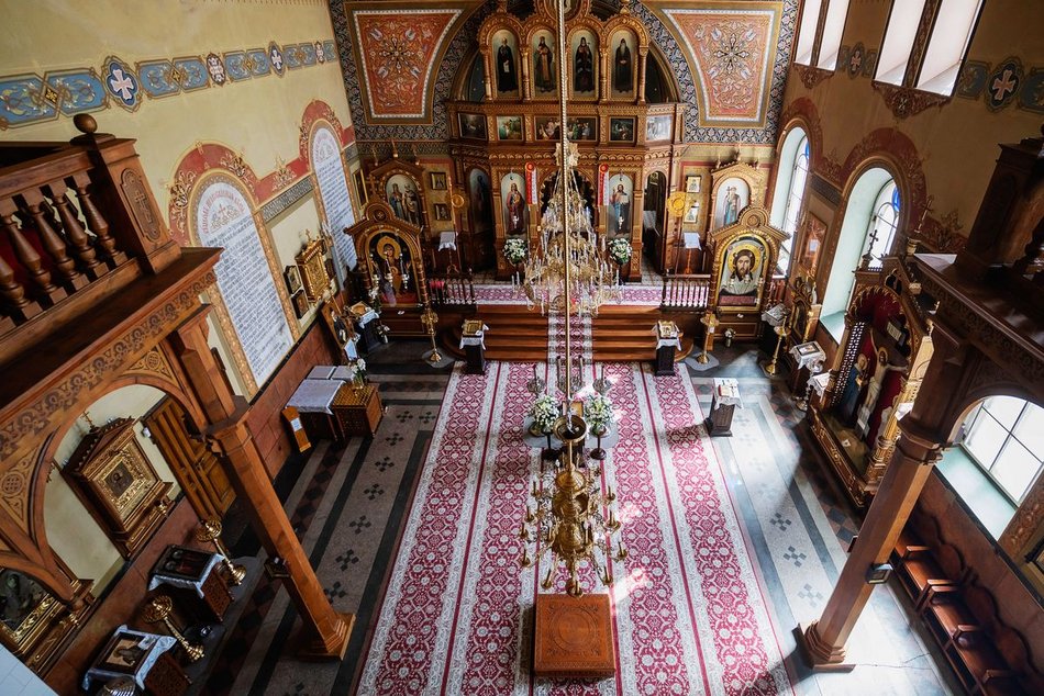 Łódź. Cerkiew w Łodzi zachwyci każdego. Widziałeś, jak zjawiskowo wygląda w środku?