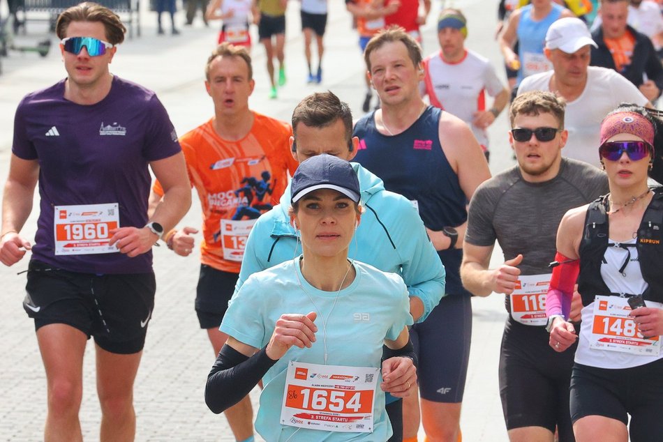 Łódź. DOZ Maraton Łódź 2026. Brałeś udział w biegu? Odszukaj się w galerii i zapisz na pamiątkę!