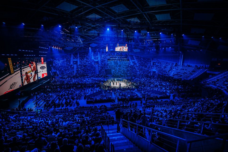 KSW w Atlas Arenie. Dwie emocjonujące walki mistrzowskie z zawodnikami z Łodzi