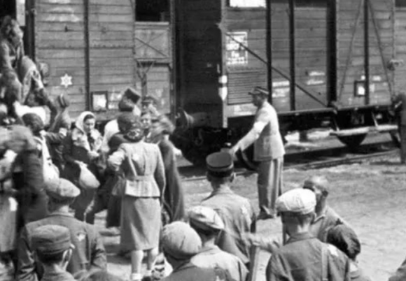 Łódź. Ostatnia transport do Auschwitz. Poznaj historię stacji Radegast w Łodzi