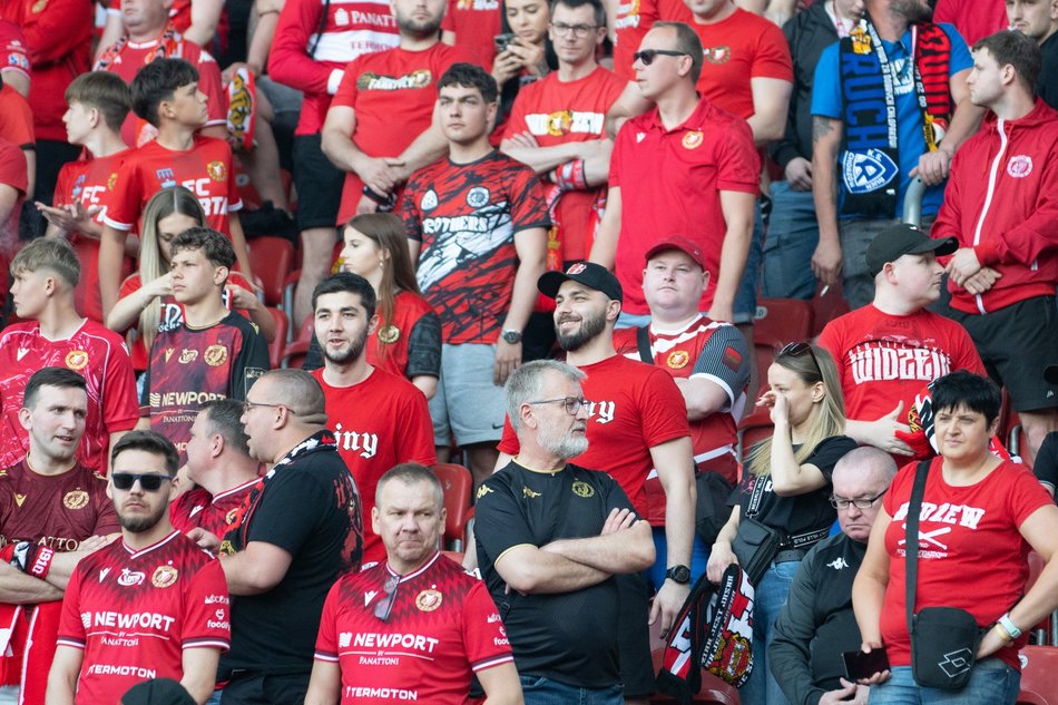 Kibice na meczu Widzewa Łódź z Piastem Gliwice