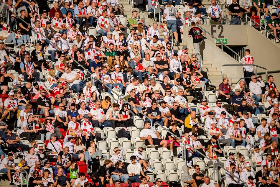 Łódź. Kibice na meczu ŁKS Łódź ze Zniczem Pruszków. Byłeś? Odszukaj się w galerii