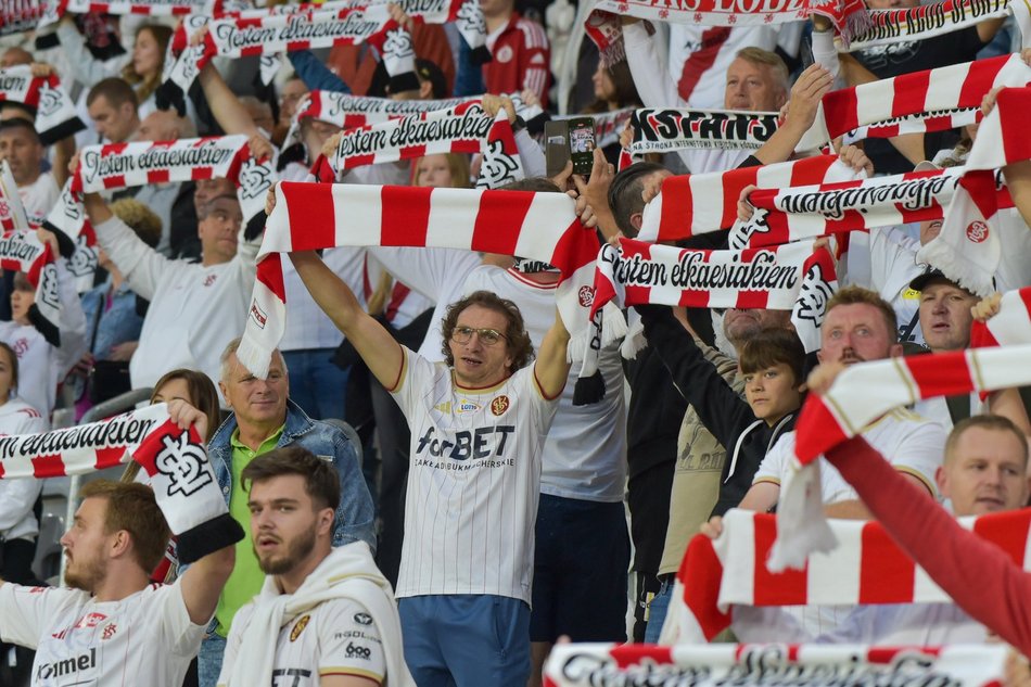 Kibice na meczu ŁKS Łódź z Polonią Bytom. Byłeś/aś tam? Odszukaj się w galerii!
