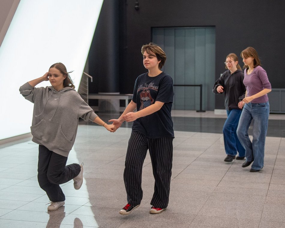 EC1 Łódź - belgijkę tańczą licealiści z II LO, III LO i XI LO