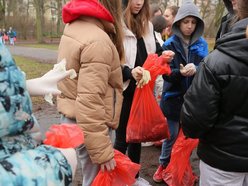 Galante Sprzątanie Łodzi. Uczniowie dołączyli do akcji i pożytecznie spędzili dzień wagarowicza